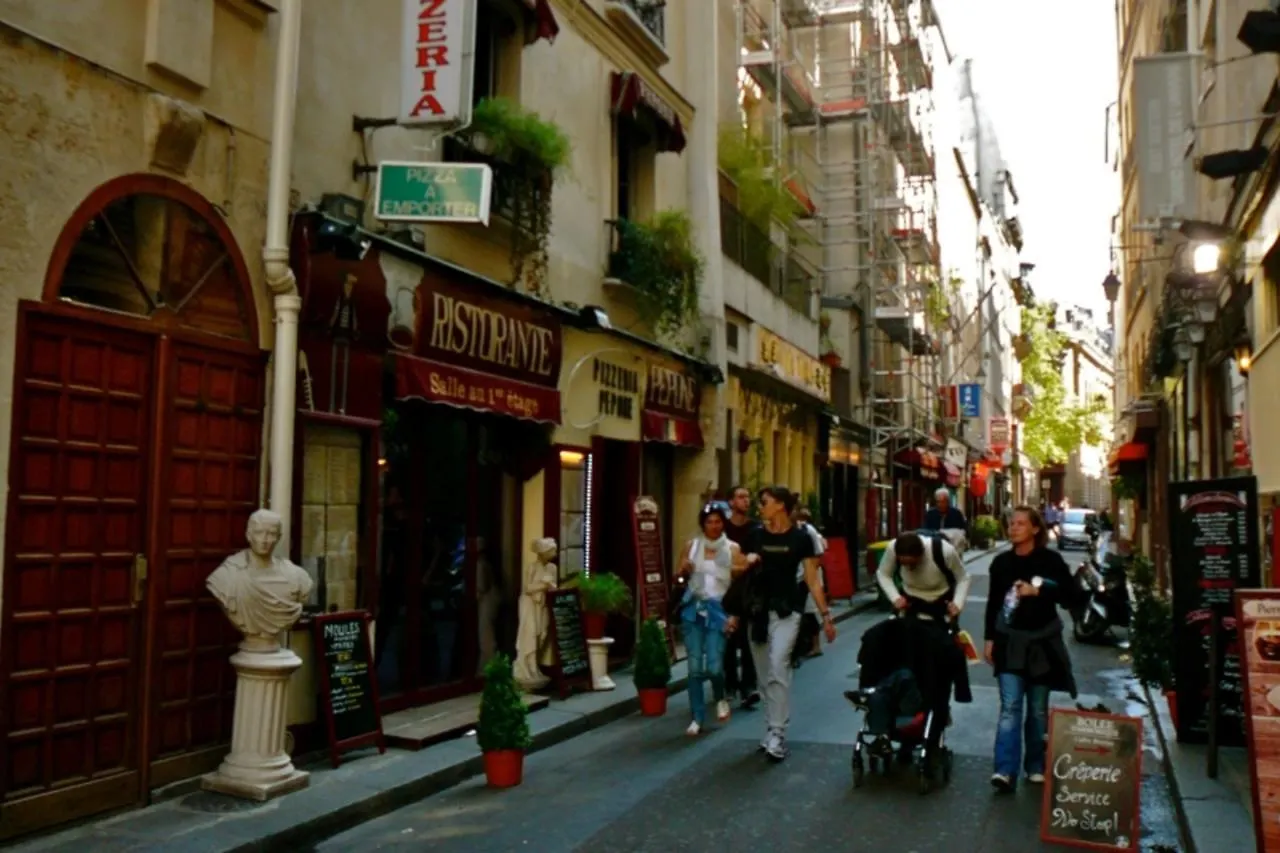 Luckey Homes - Rue Gregoire De Tours Apartment Paris